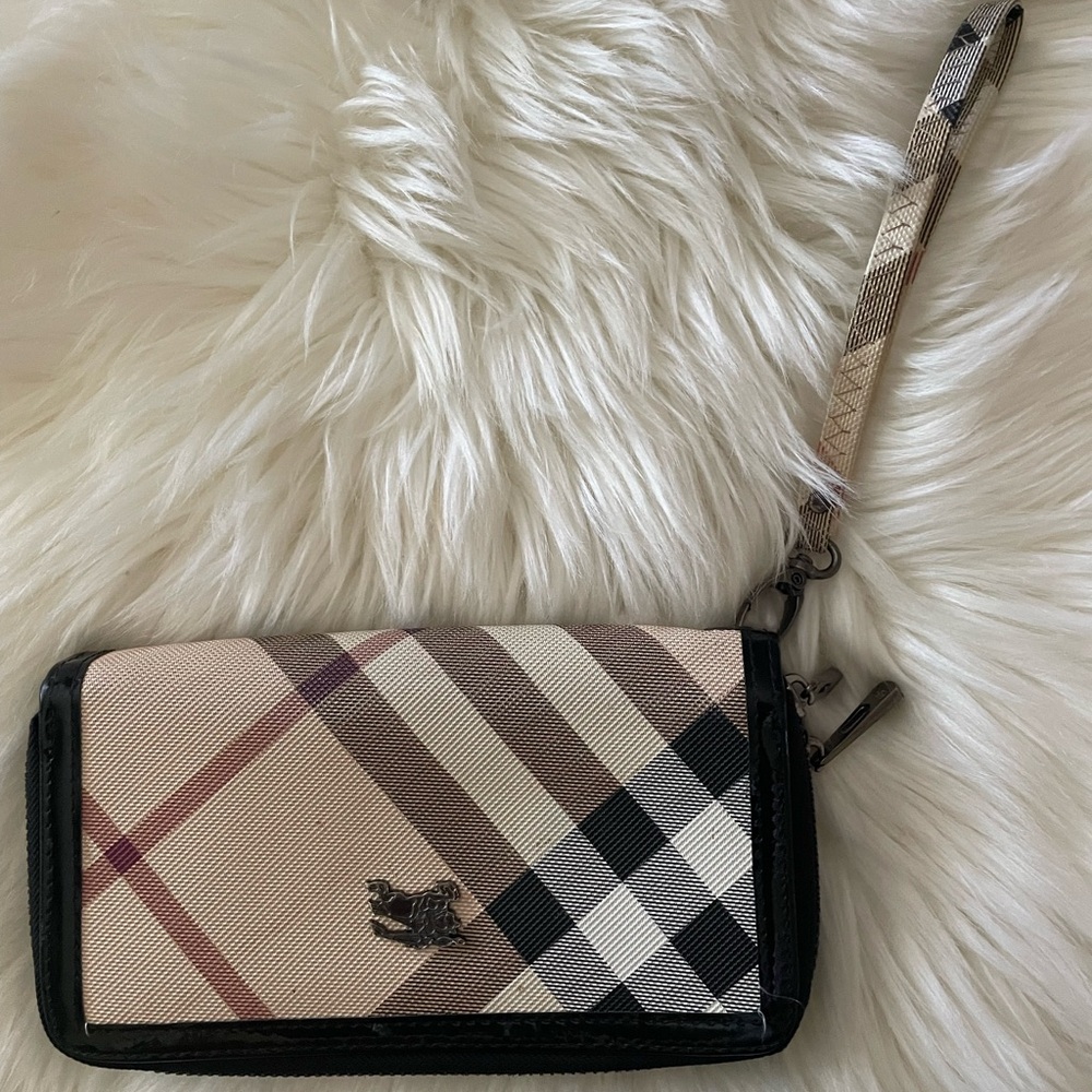 Burberry Beige and Black Check Wallet - Picture 3 of 14